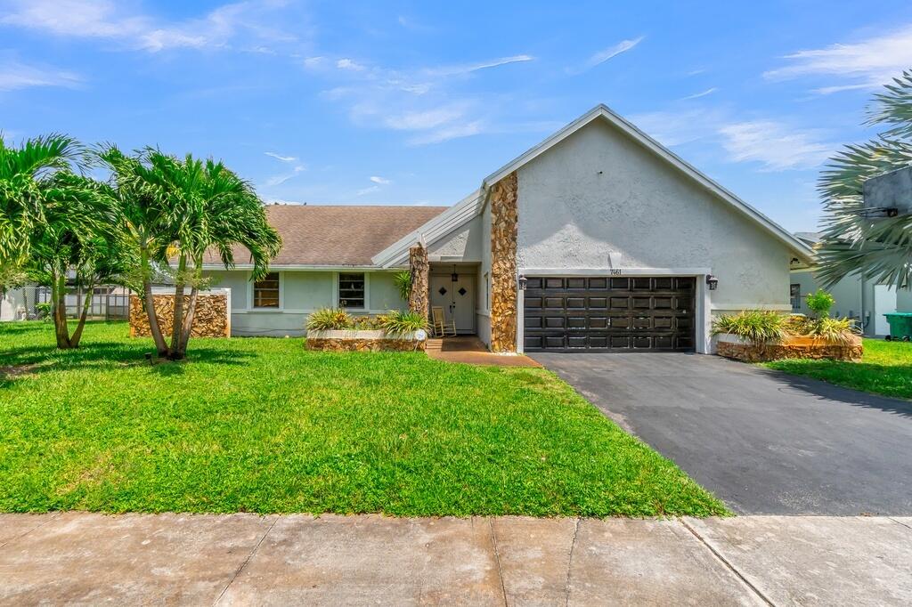 7461 NW 35th, Lauderhill FL 33319