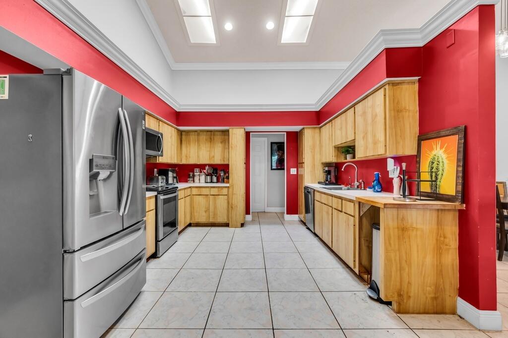 7461 NW 35th, Lauderhill FL 33319