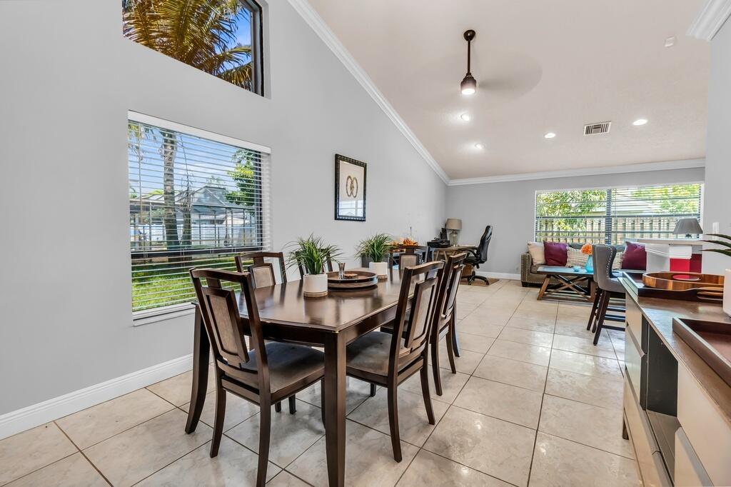 7461 NW 35th, Lauderhill FL 33319