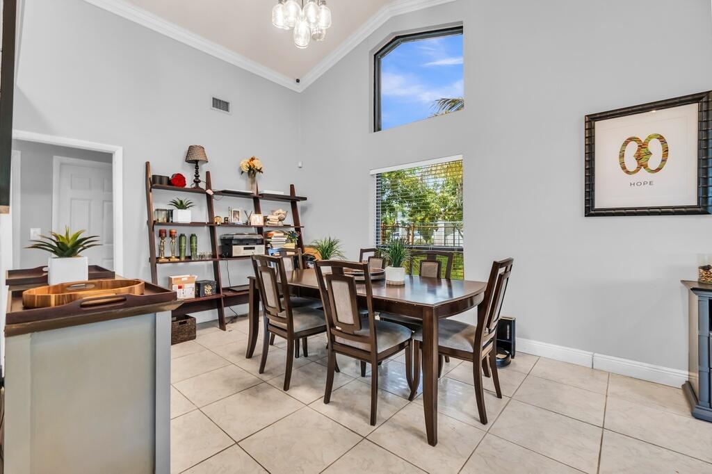 7461 NW 35th, Lauderhill FL 33319
