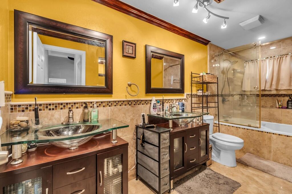 7461 NW 35th, Lauderhill FL 33319