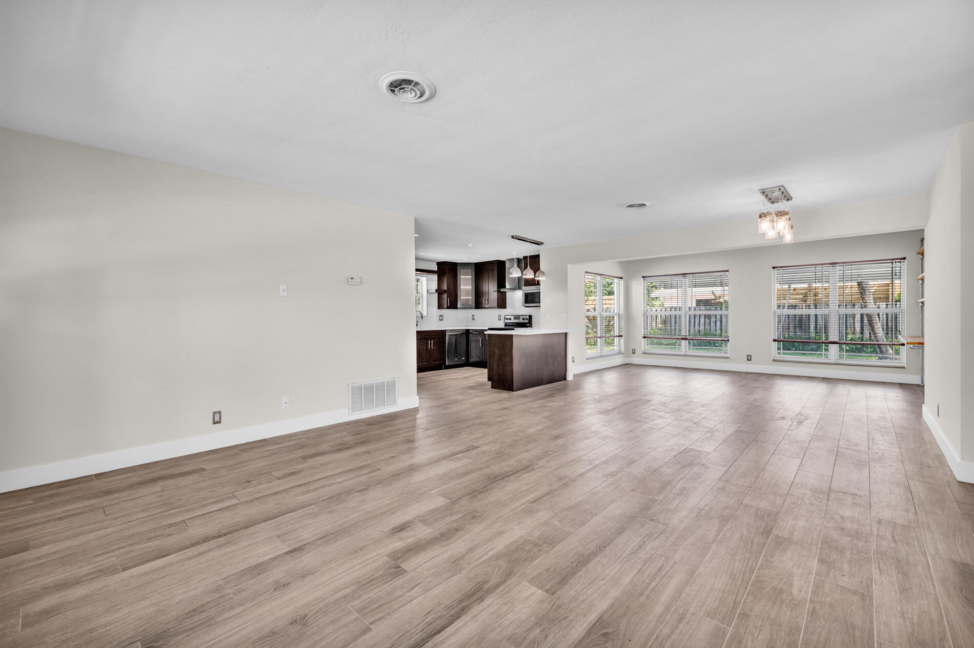 921 SE 15th, Deerfield Beach FL 33441