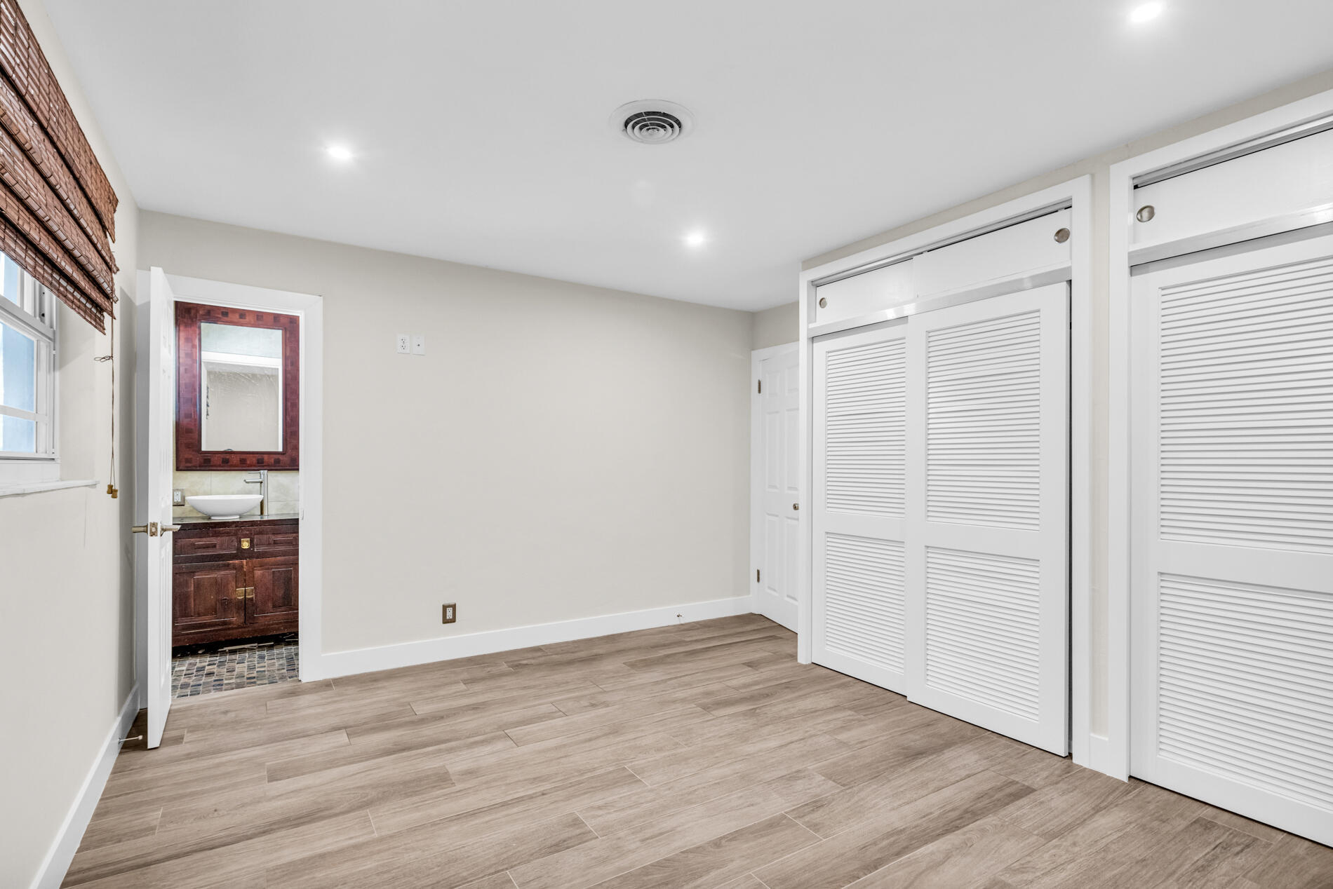 921 SE 15th, Deerfield Beach FL 33441