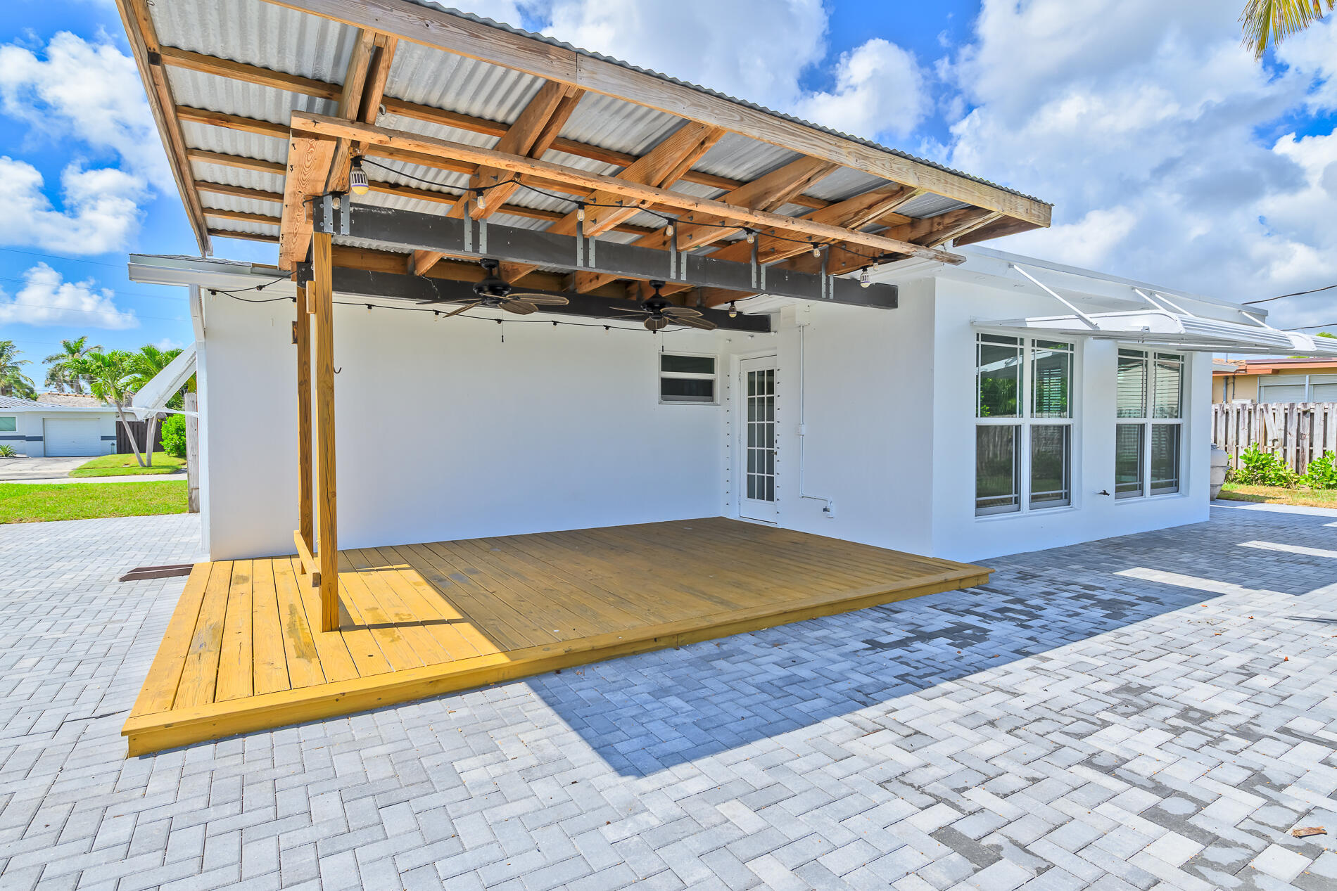 921 SE 15th, Deerfield Beach FL 33441