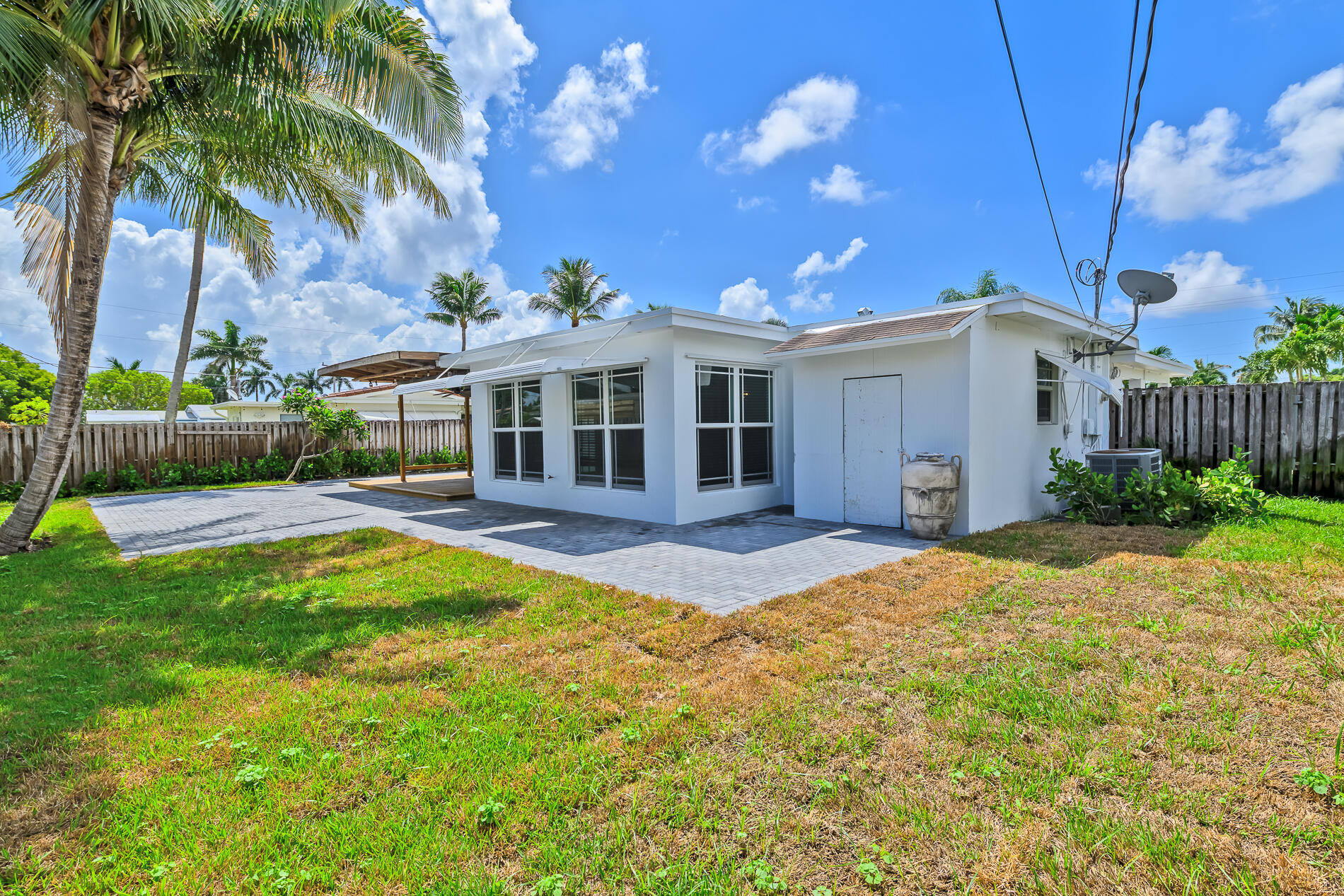 921 SE 15th, Deerfield Beach FL 33441