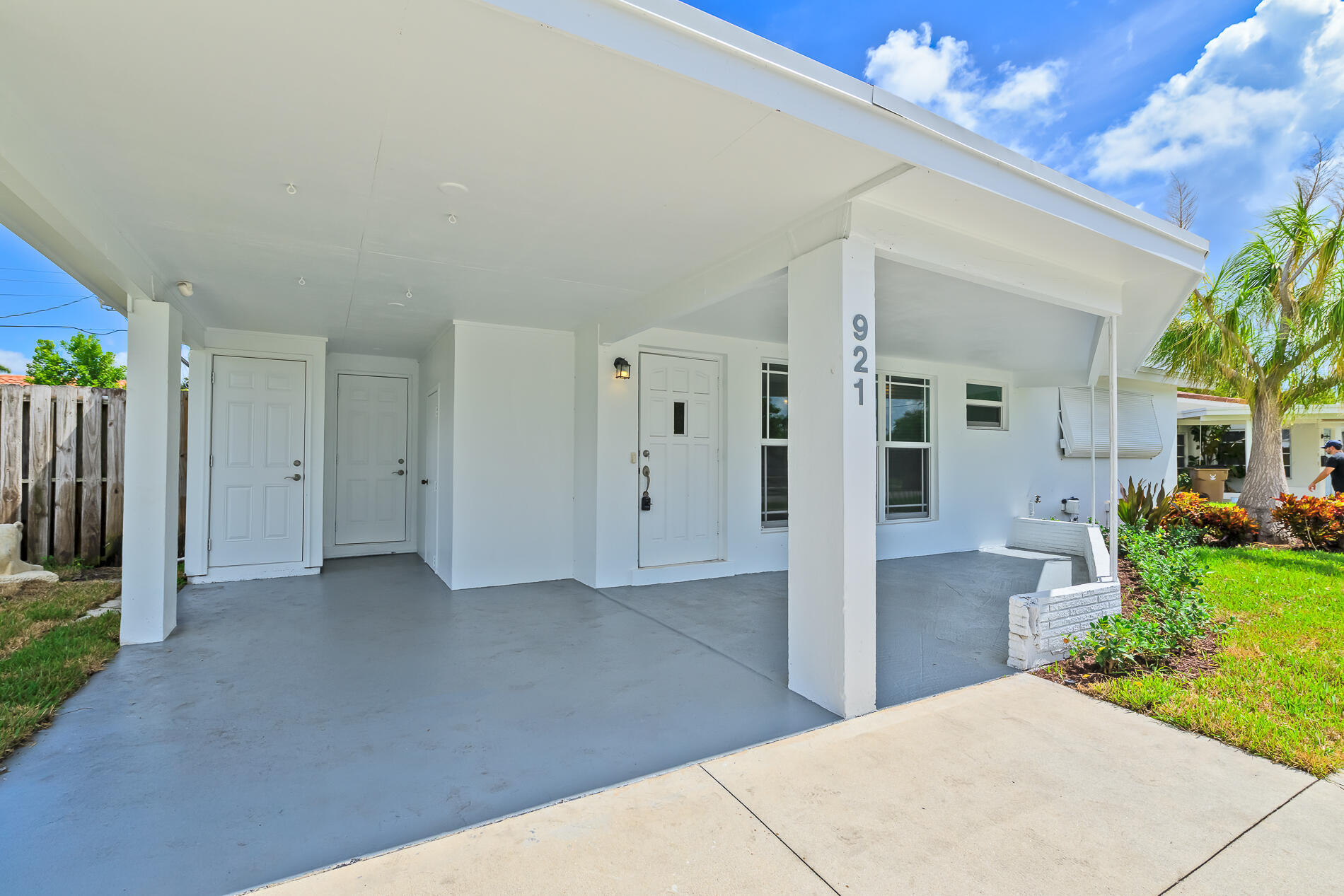 921 SE 15th, Deerfield Beach FL 33441
