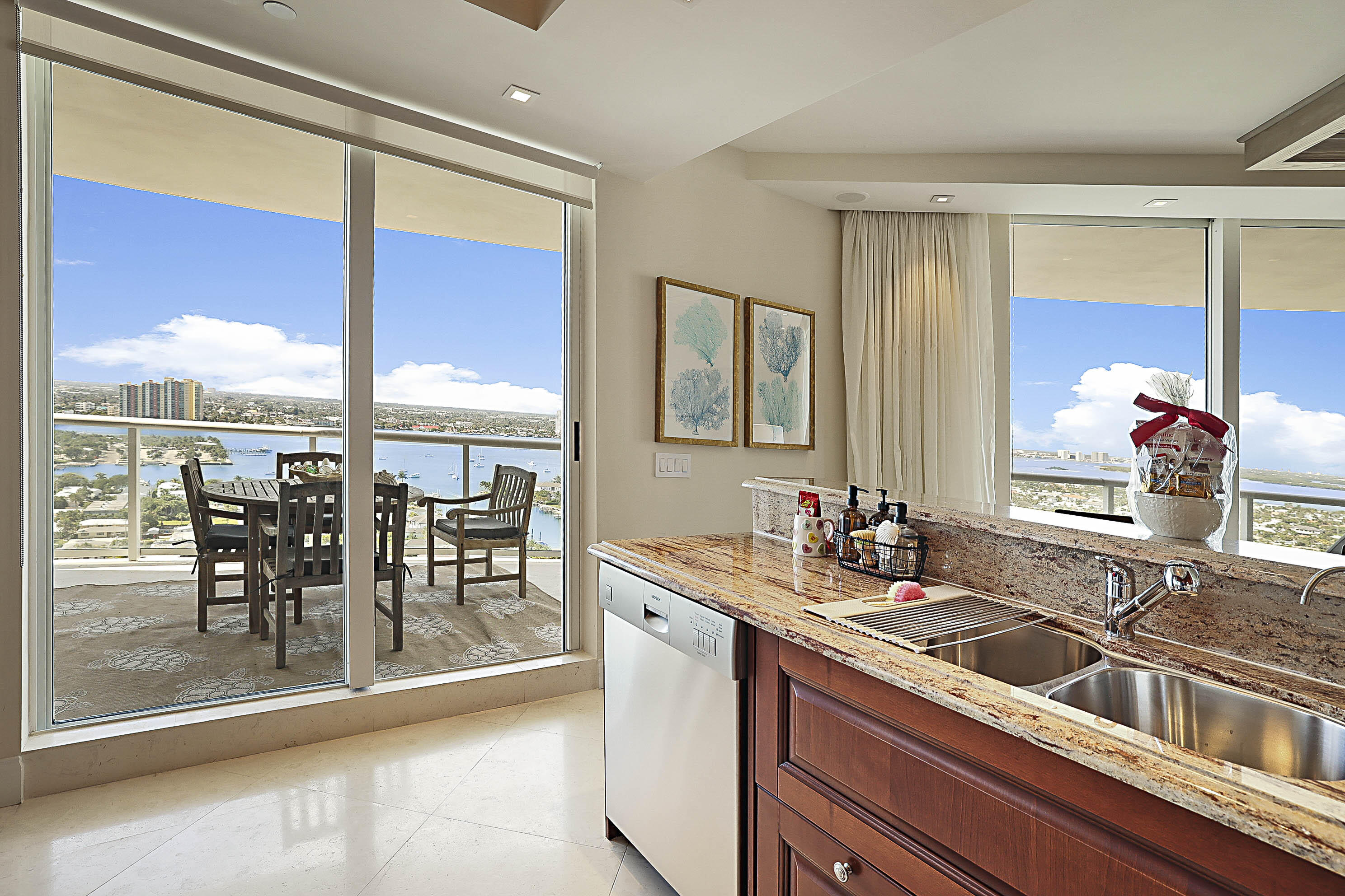 2700 N OCEAN #2206B, Singer Island FL 33404
