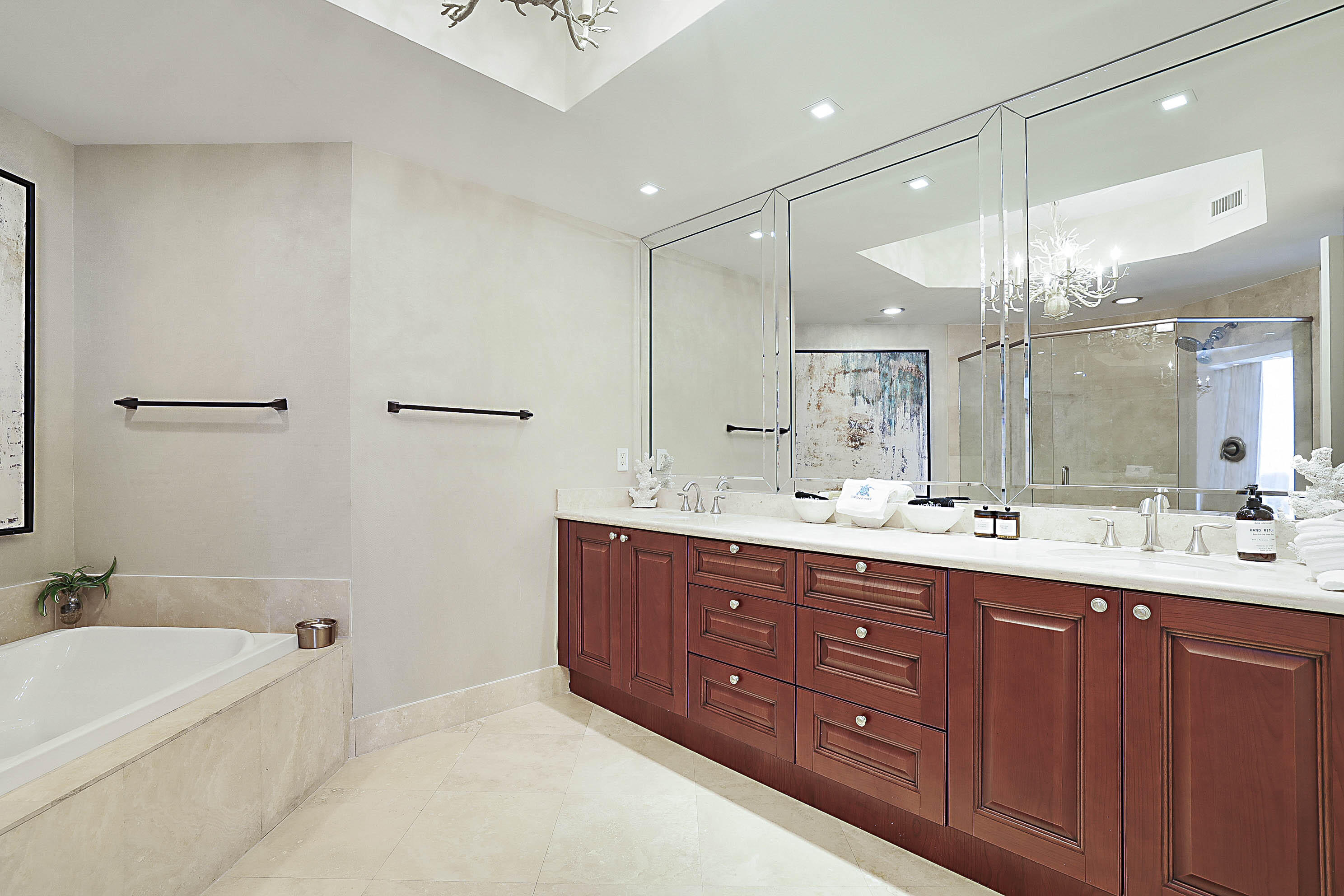 2700 N OCEAN #2206B, Singer Island FL 33404