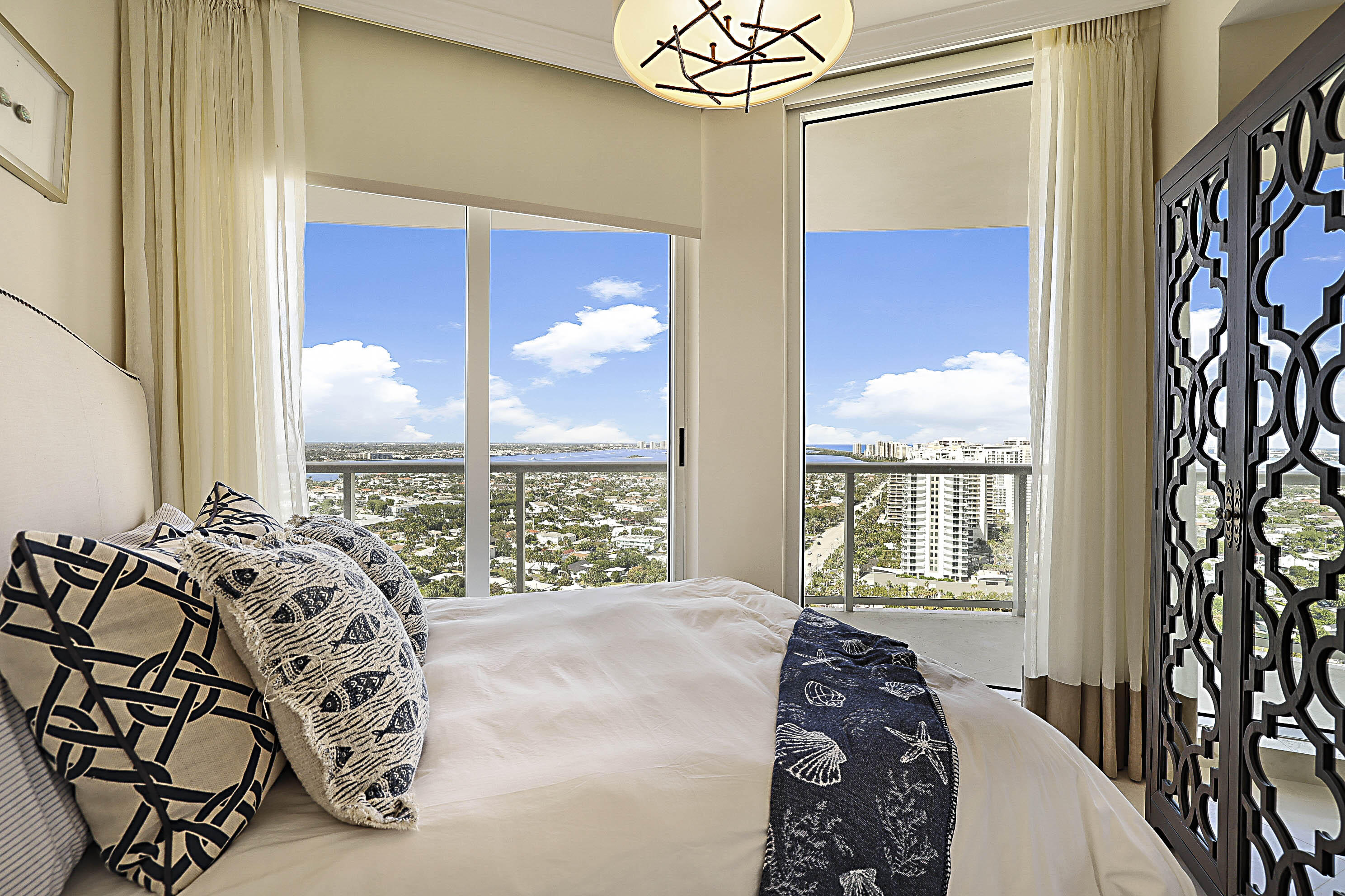 2700 N OCEAN #2206B, Singer Island FL 33404