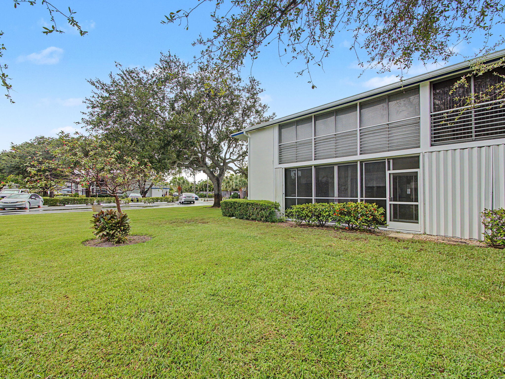 3 Westwood #101E, Tequesta FL 33469