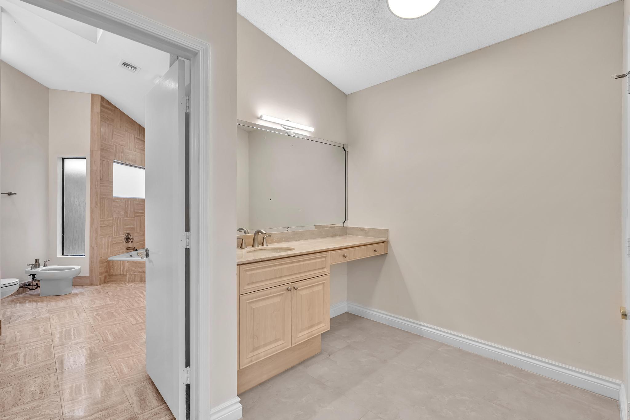 22595 ESPLANADA, Boca Raton FL 33433