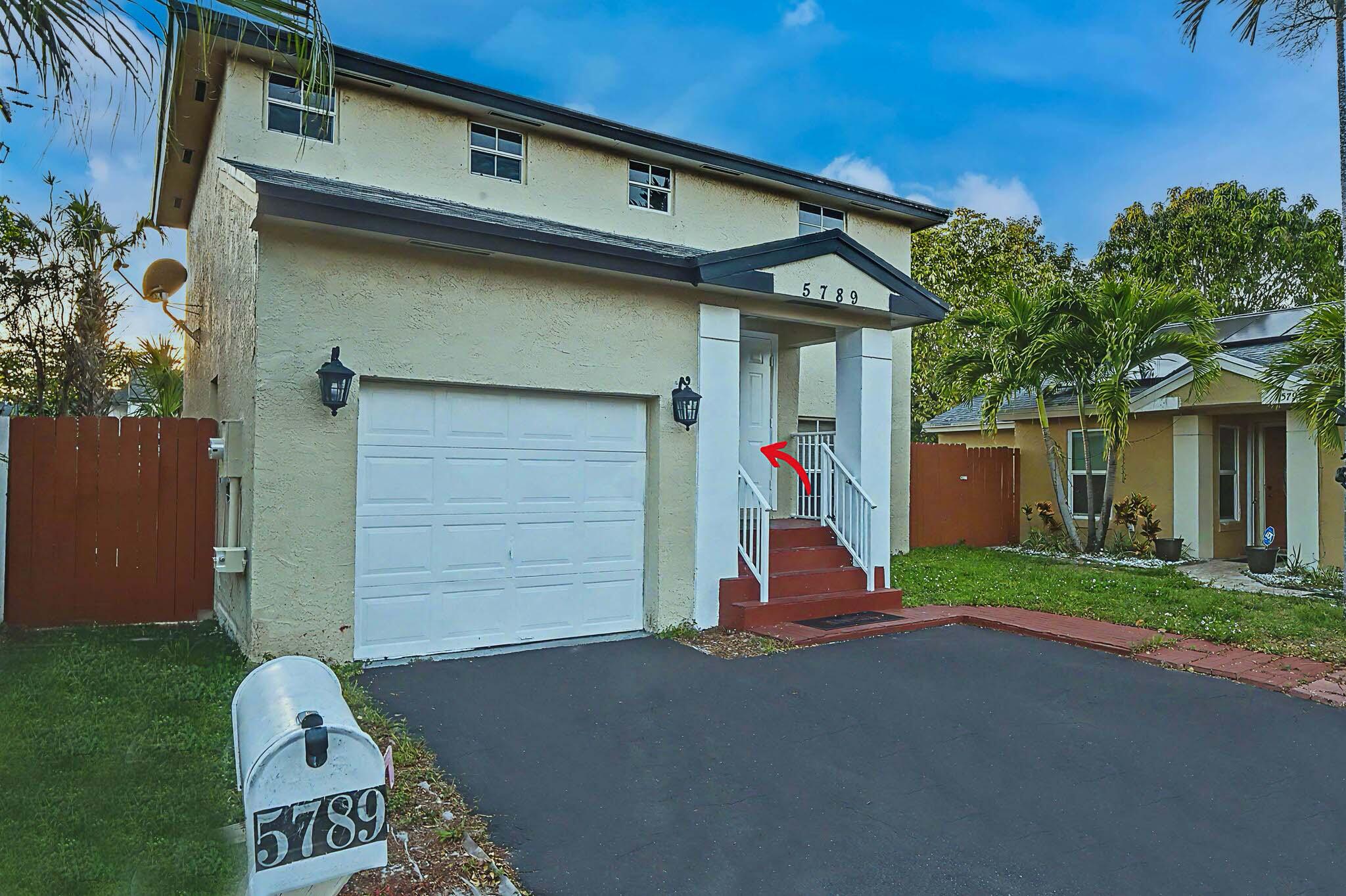 5789 WOODLAND POINT, Tamarac FL 33319
