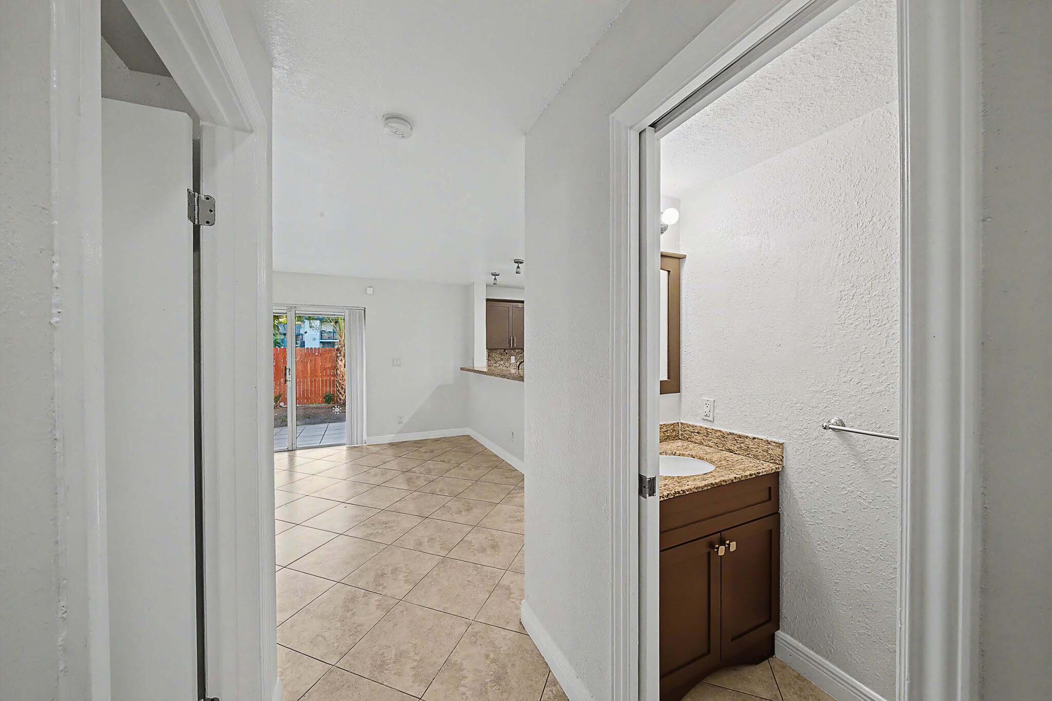 5789 WOODLAND POINT, Tamarac FL 33319