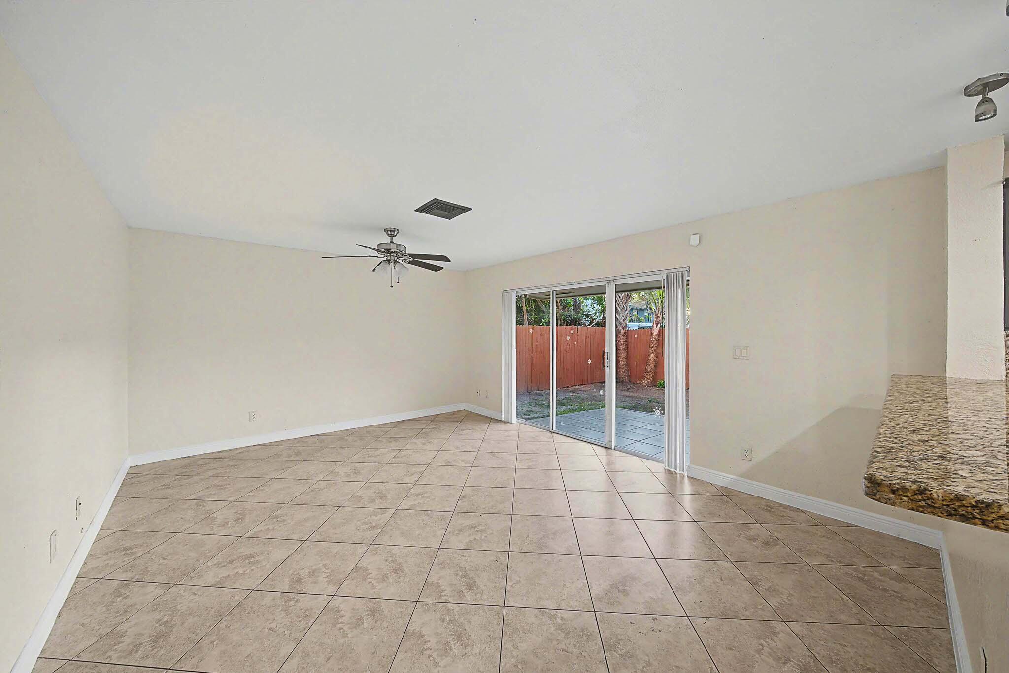 5789 WOODLAND POINT, Tamarac FL 33319