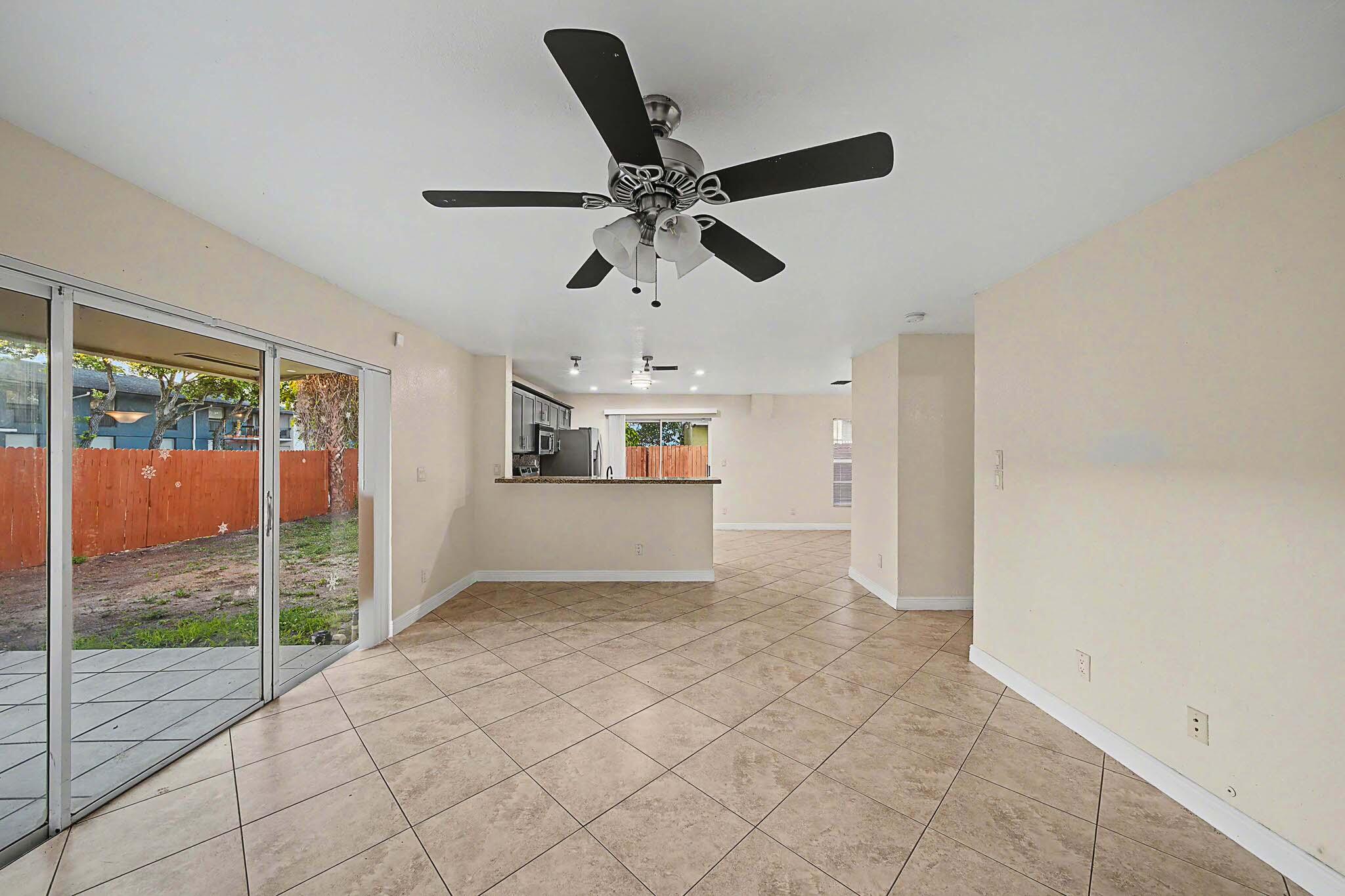 5789 WOODLAND POINT, Tamarac FL 33319