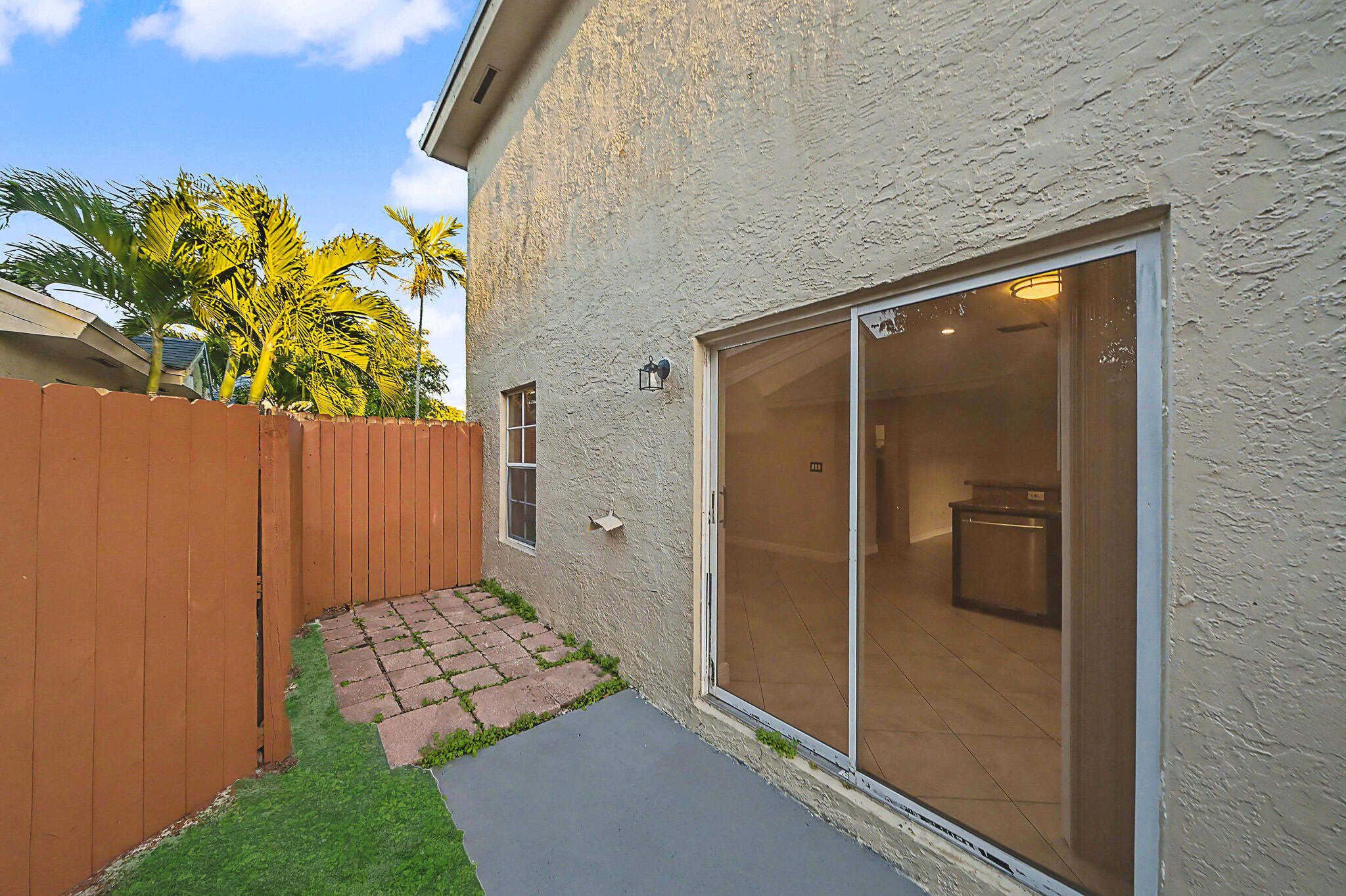 5789 WOODLAND POINT, Tamarac FL 33319