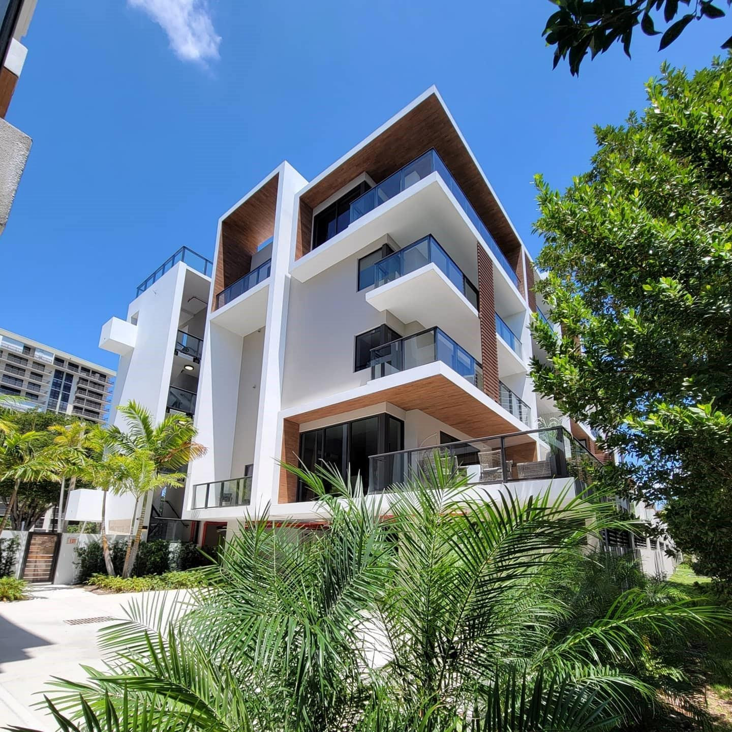 3040 N Ocean #N106, Fort Lauderdale FL 33308