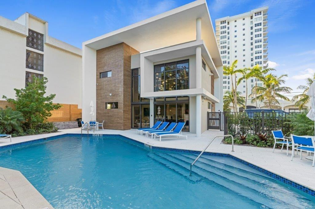3040 N Ocean #N106, Fort Lauderdale FL 33308
