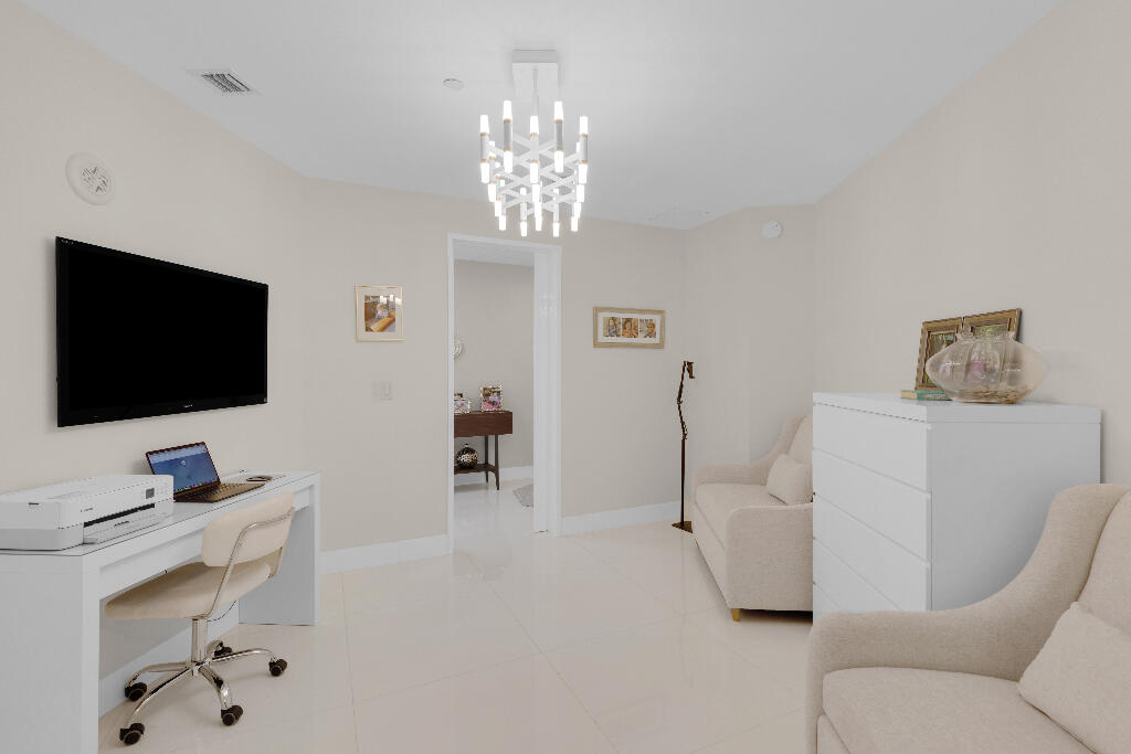 15811 COLLINS #2207, Sunny Isles Beach FL 33160