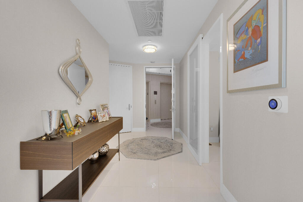 15811 COLLINS #2207, Sunny Isles Beach FL 33160
