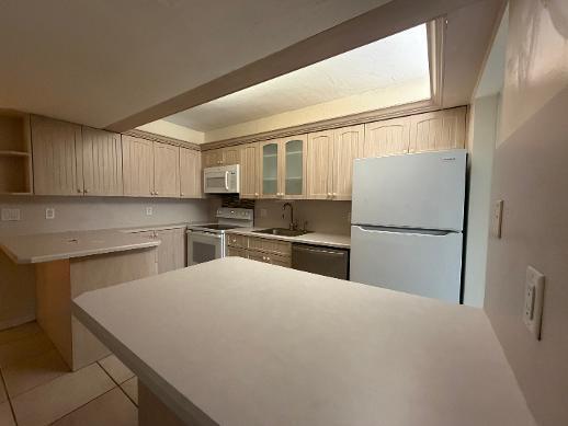 917 NE 16th #1, Fort Lauderdale FL 33304