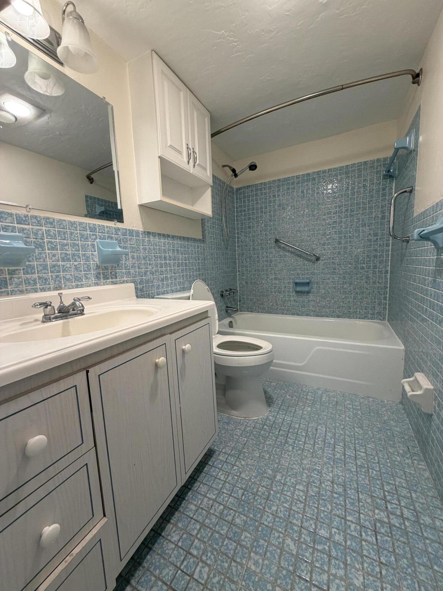 917 NE 16th #1, Fort Lauderdale FL 33304