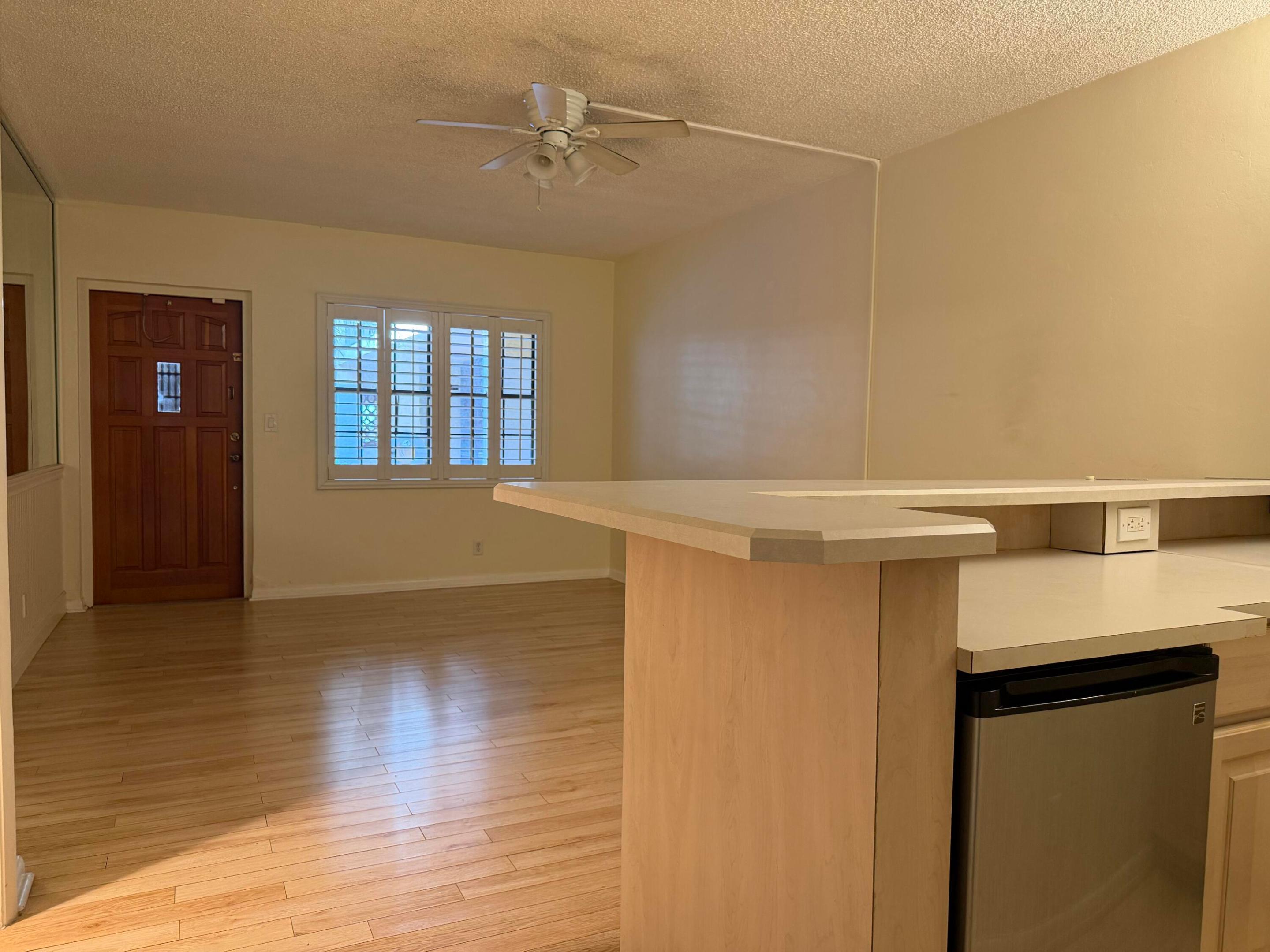 917 NE 16th #1, Fort Lauderdale FL 33304