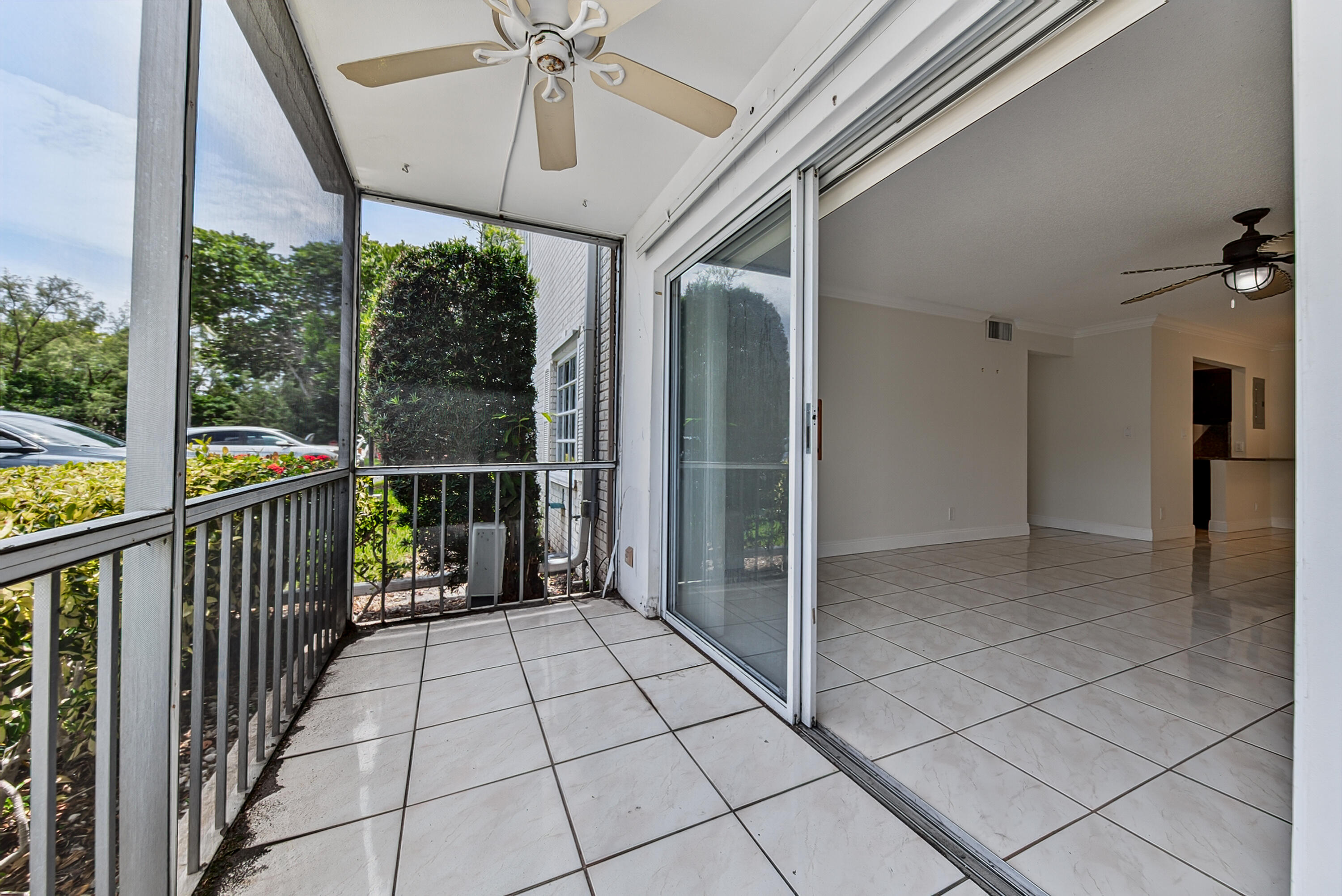 6447 BAY CLUB #1, Fort Lauderdale FL 33308