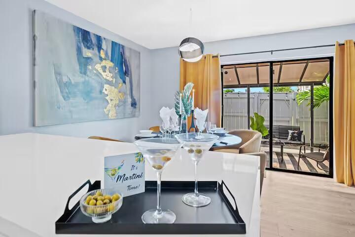 2015 NW 37th #403, Lauderdale Lakes FL 33311