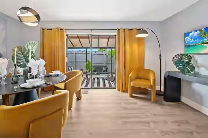 2015 NW 37th #403, Lauderdale Lakes FL 33311