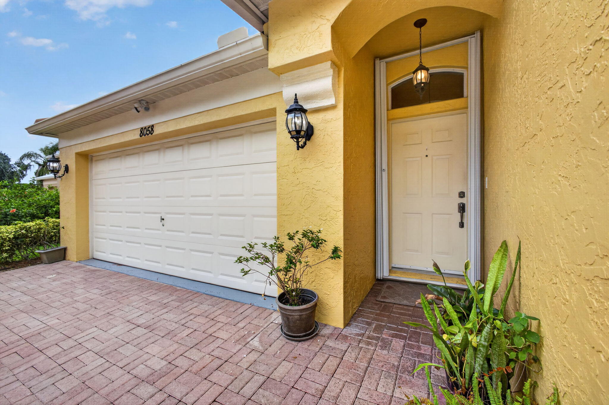 8058 Via Hacienda, Riviera Beach FL 33418