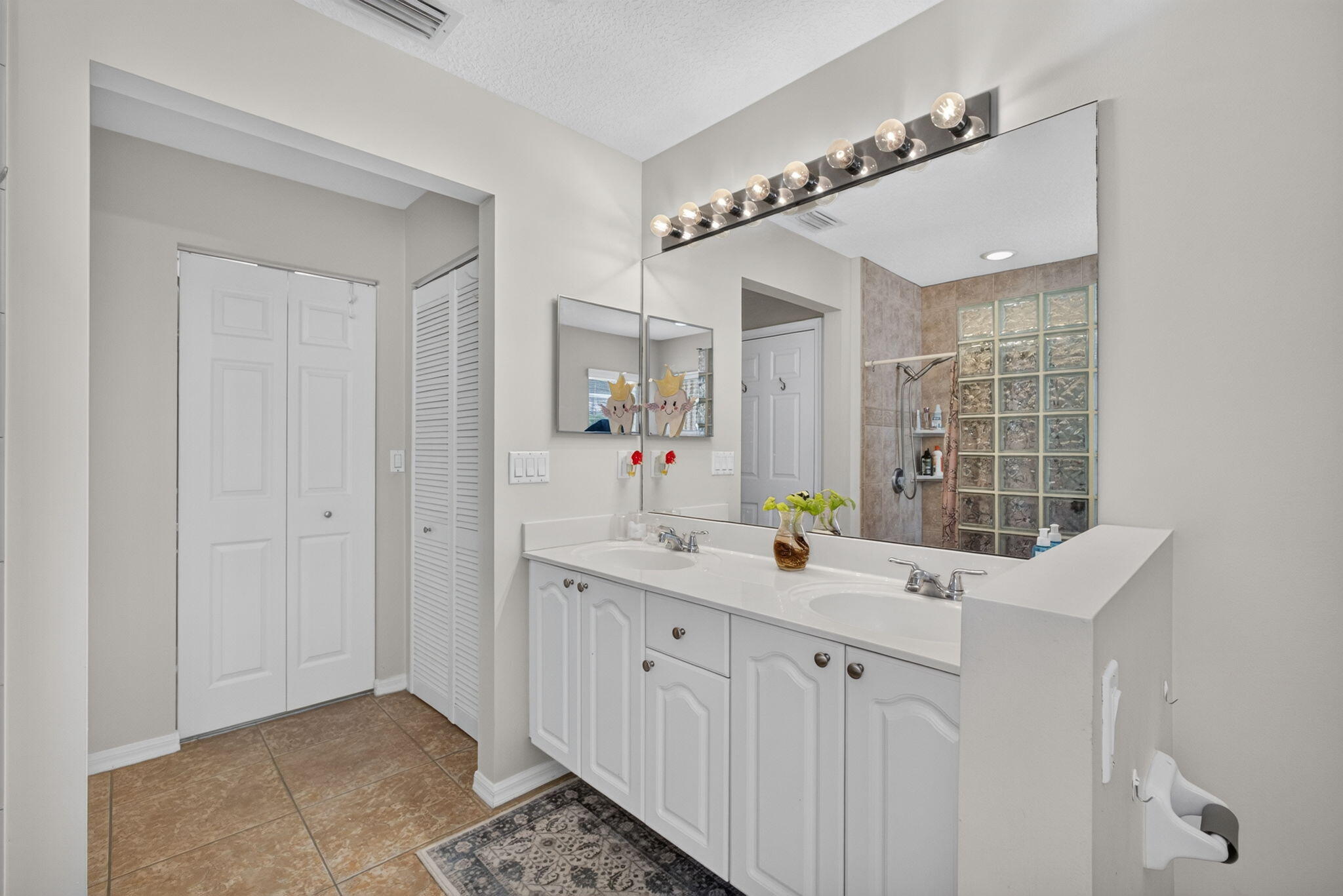 8058 Via Hacienda, Riviera Beach FL 33418