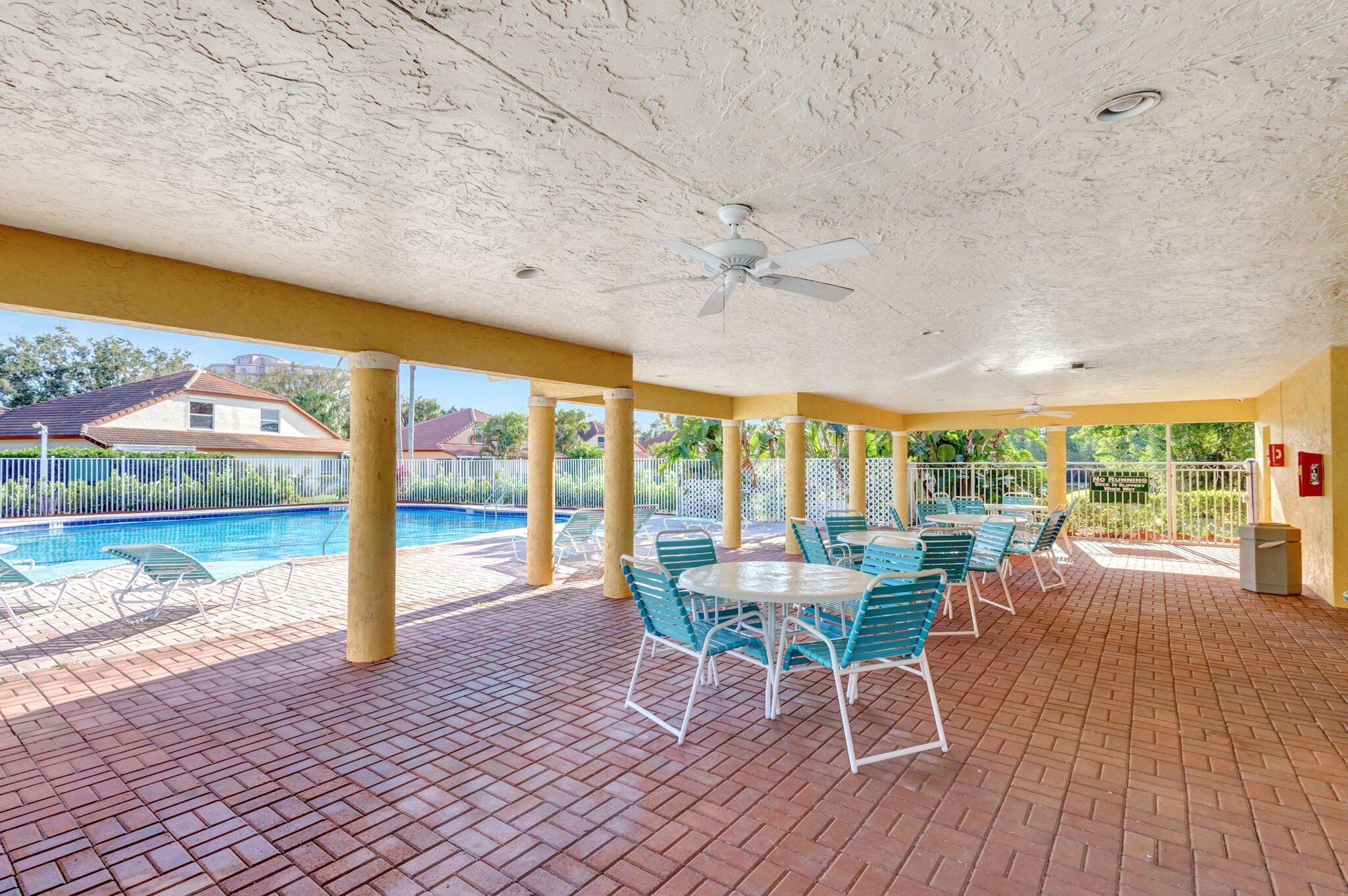 8058 Via Hacienda, Riviera Beach FL 33418