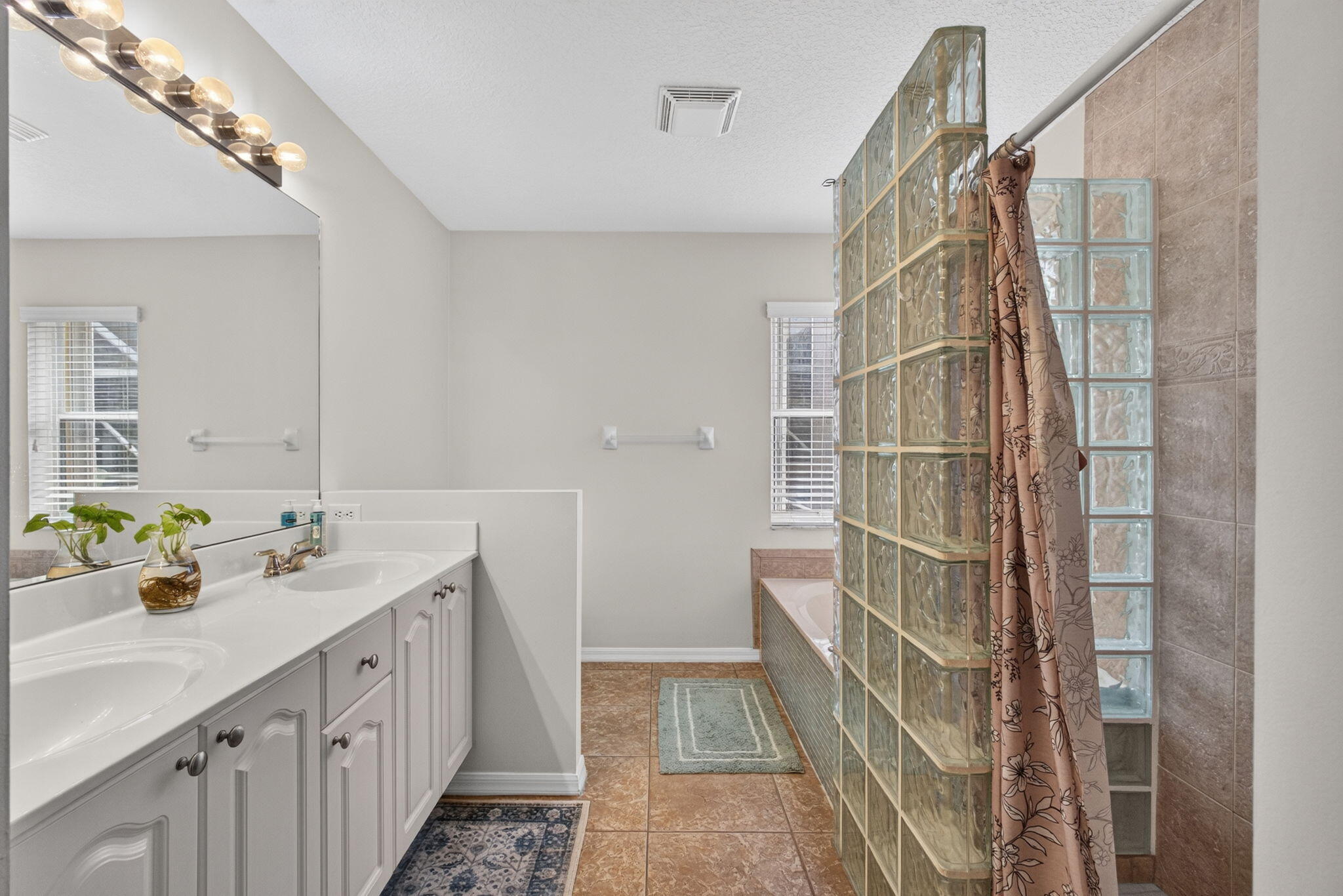 8058 Via Hacienda, Riviera Beach FL 33418