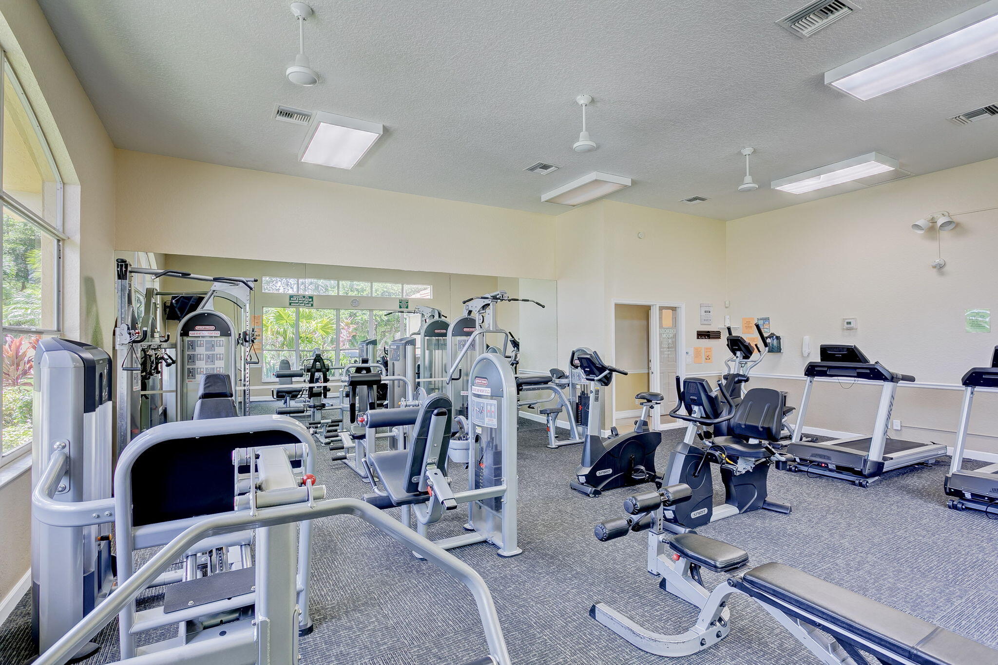 8058 Via Hacienda, Riviera Beach FL 33418