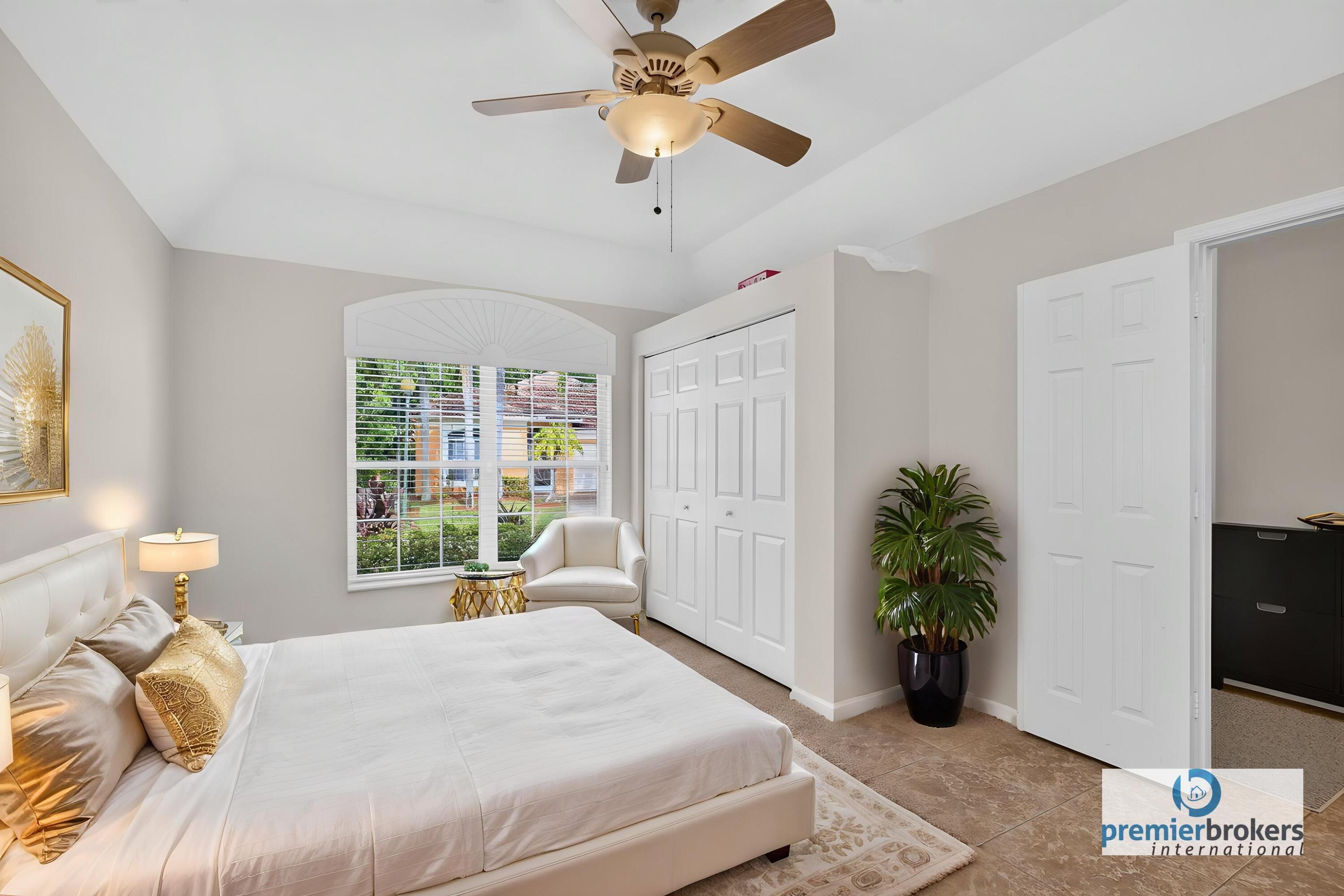 8058 Via Hacienda, Riviera Beach FL 33418