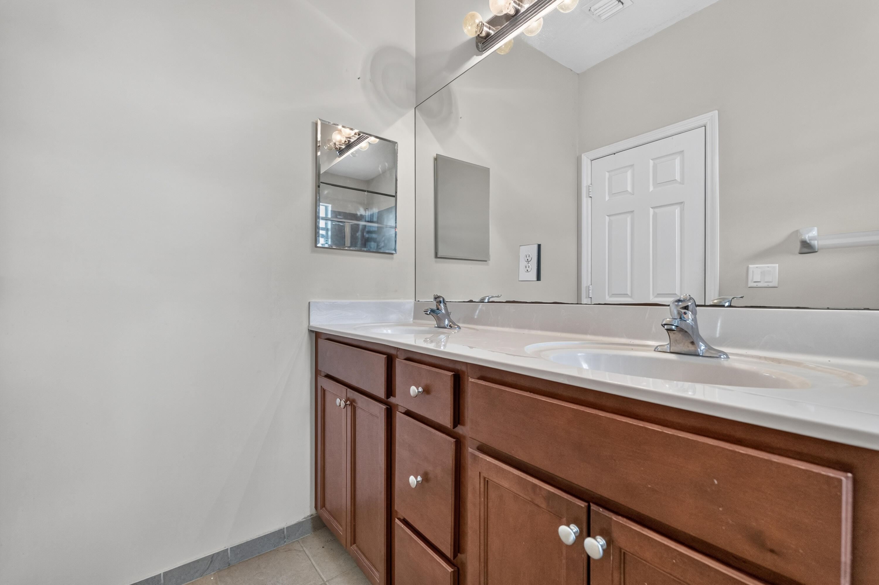 17094 SW 95TH, Miami FL 33196