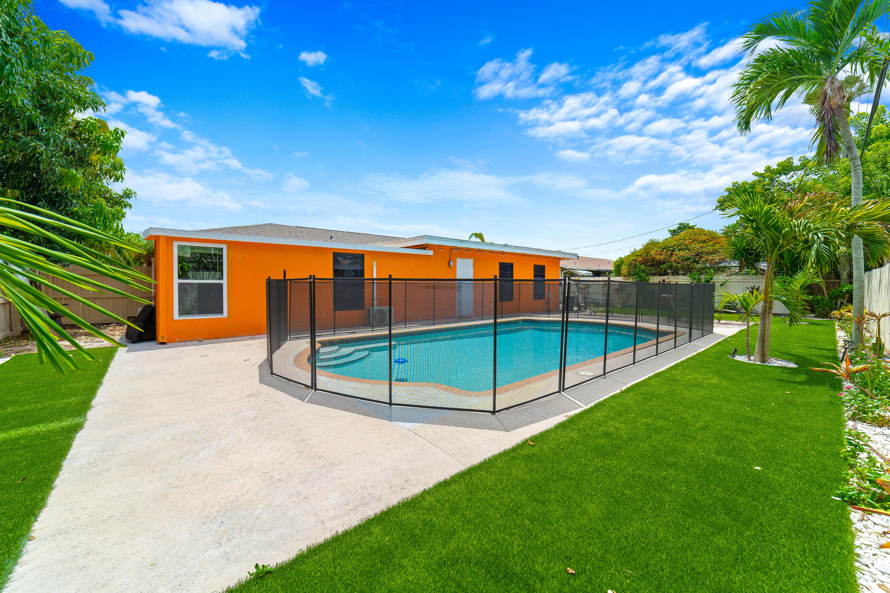 6767 Massachusetts, Lake Worth FL 33462