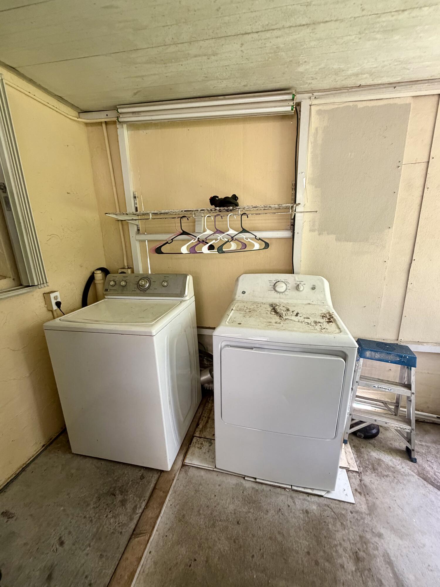 7714 SW 8TH, North Lauderdale FL 33068