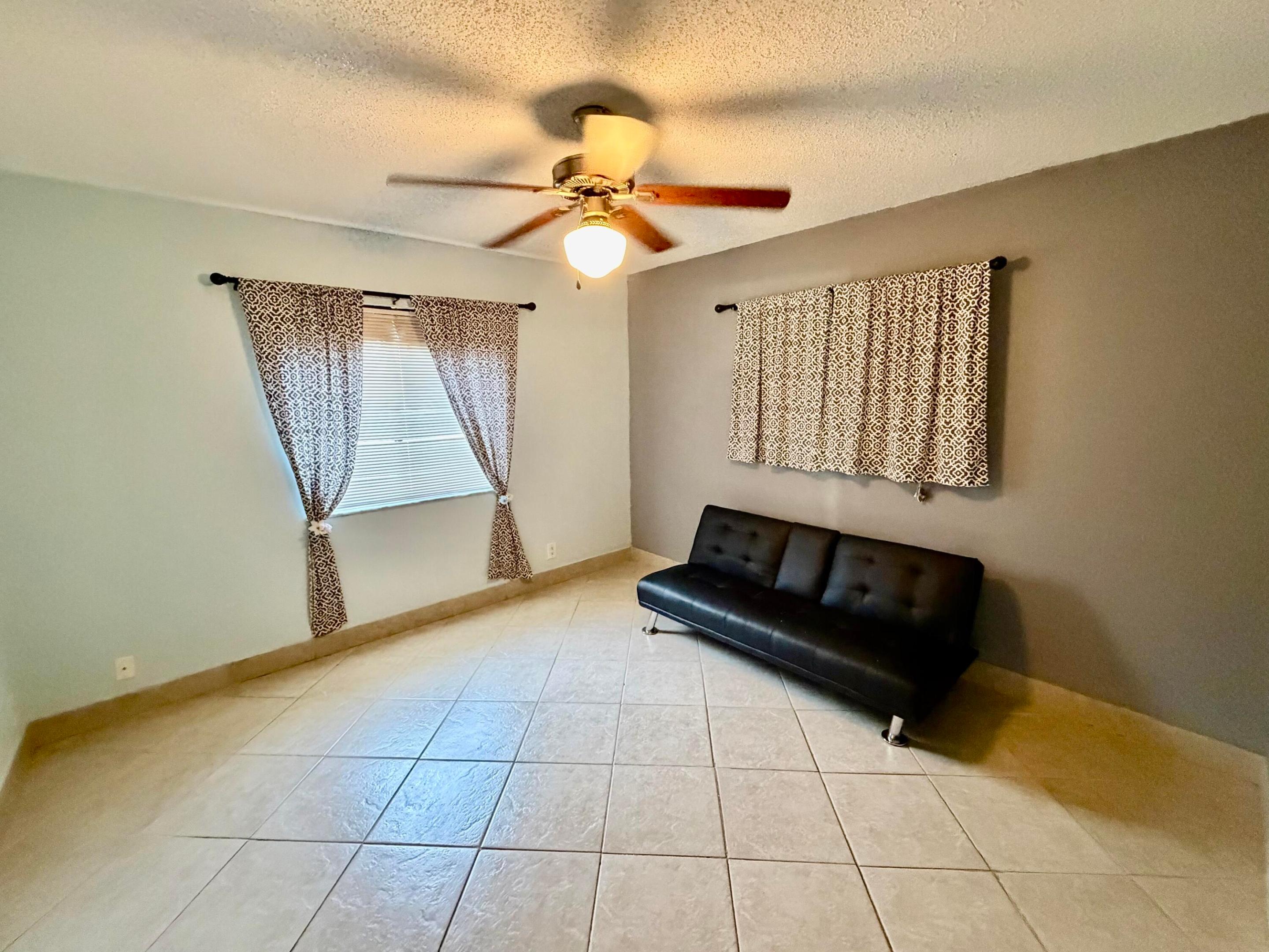 7714 SW 8TH, North Lauderdale FL 33068