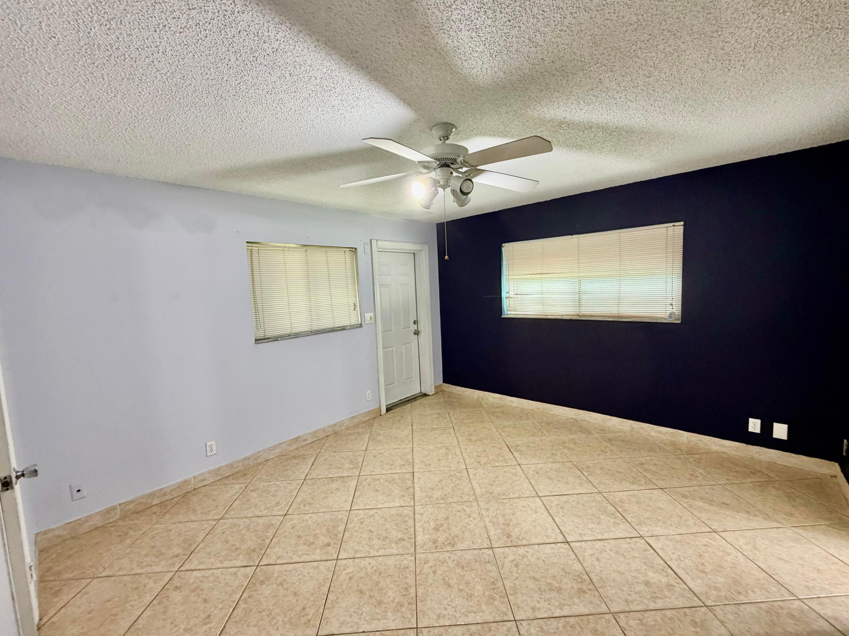 7714 SW 8TH, North Lauderdale FL 33068