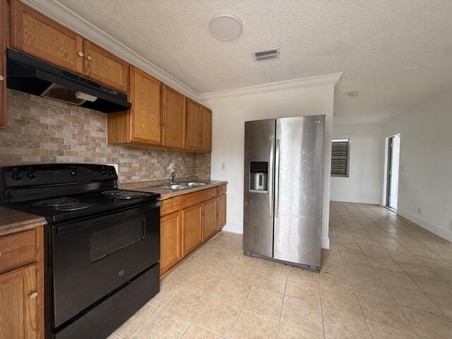 1528 Avenue, Riviera Beach FL 33404