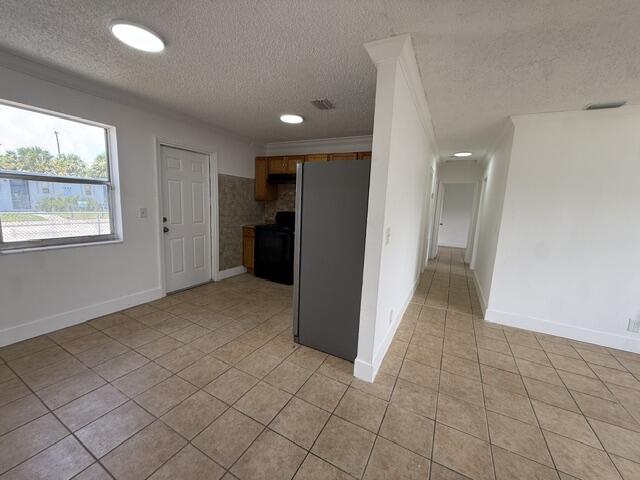 1528 Avenue, Riviera Beach FL 33404