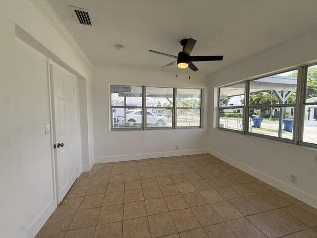1528 Avenue, Riviera Beach FL 33404