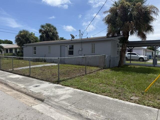 1528 Avenue, Riviera Beach FL 33404