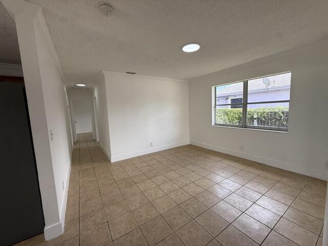 1528 Avenue, Riviera Beach FL 33404