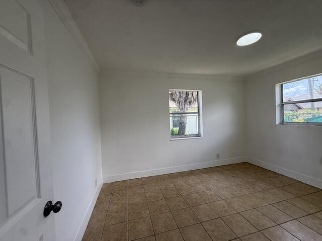 1528 Avenue, Riviera Beach FL 33404