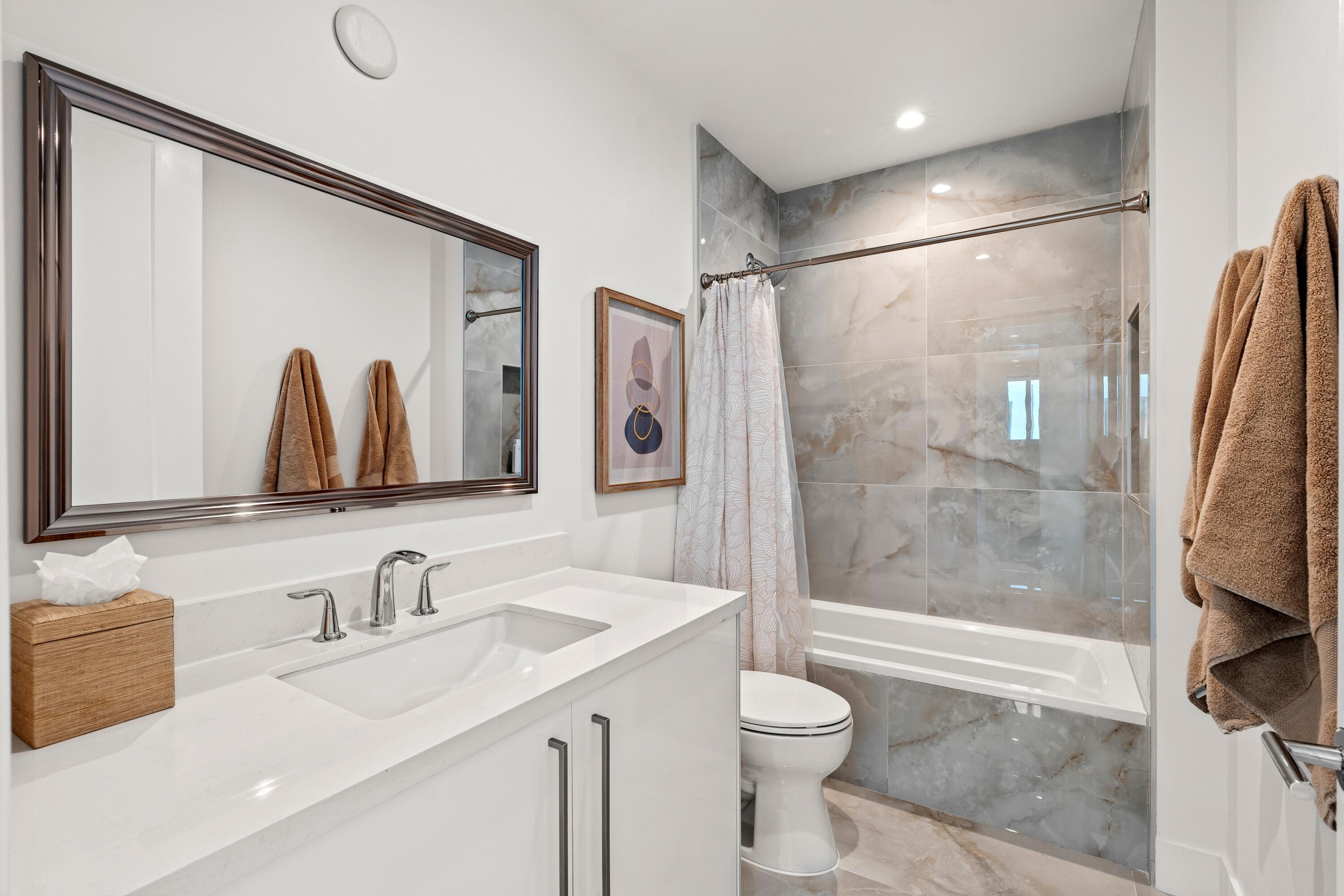 485 E Royal Palm #804, Boca Raton FL 33432