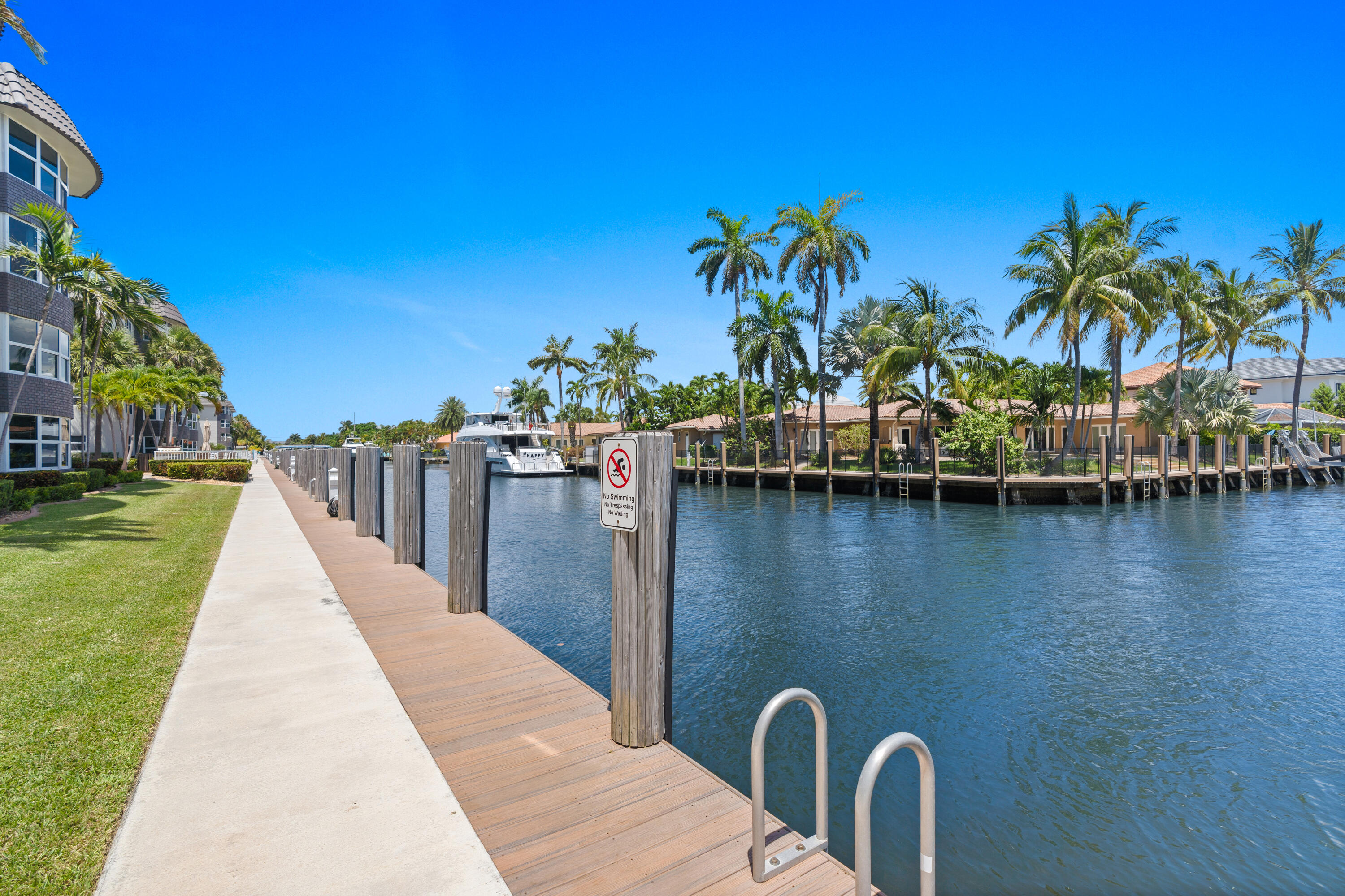 3121 NE 51st #204E, Fort Lauderdale FL 33308