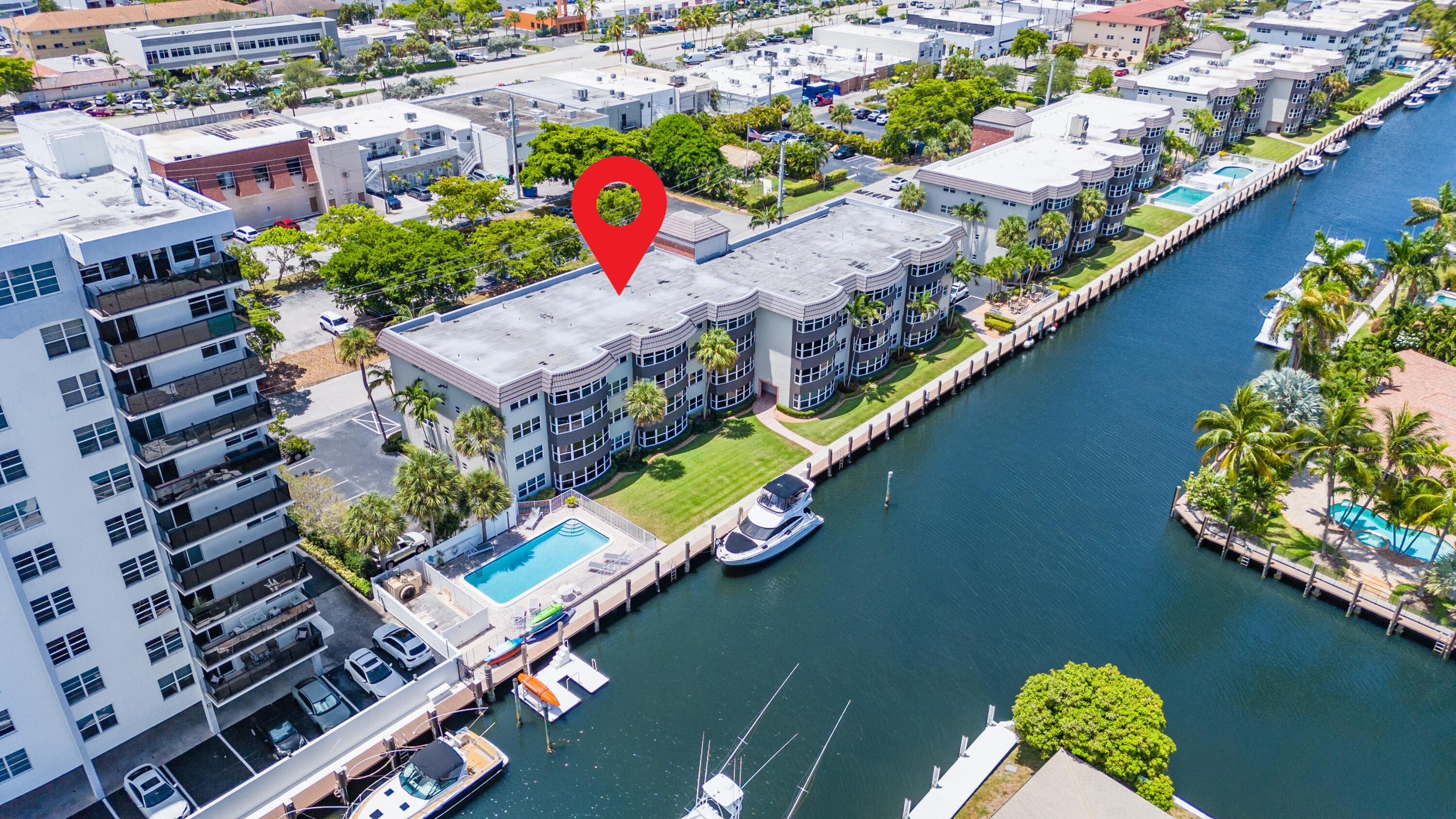 3121 NE 51st #204E, Fort Lauderdale FL 33308